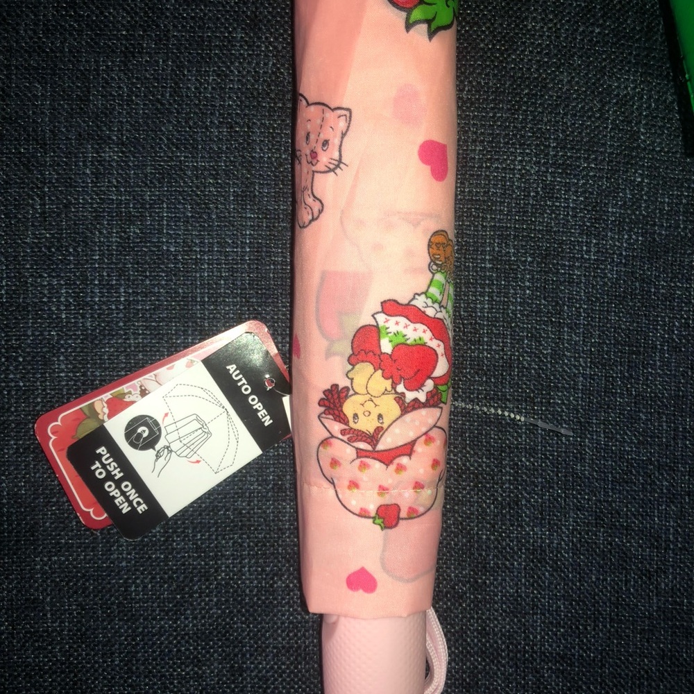 🍓 Pink Strawberry Shortcake Umbrella